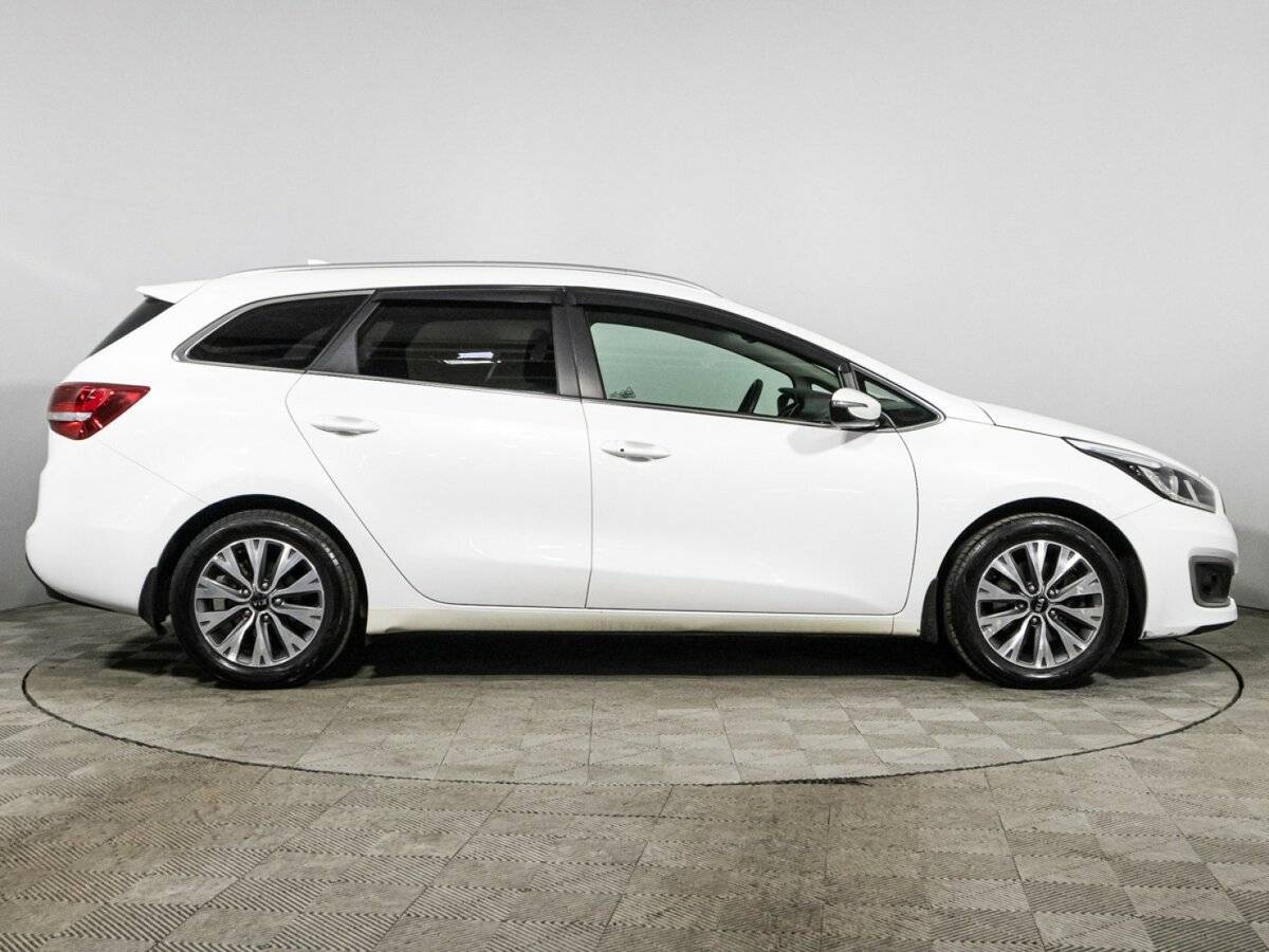 Купить Kia Ceed, 2018, 85 864 км.. Фото: #3