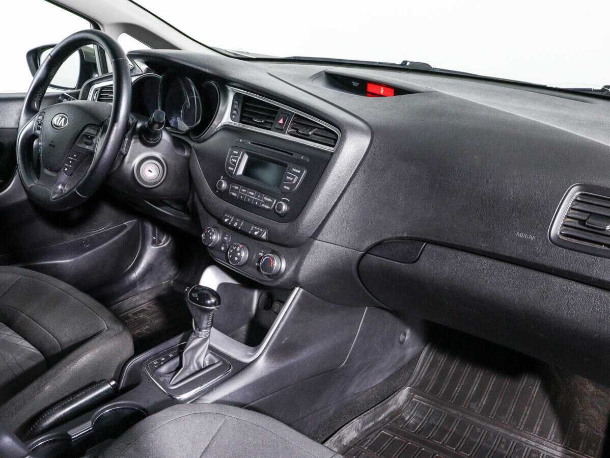 Купить Kia Ceed, 2015, 122 500 км.. Фото: #8