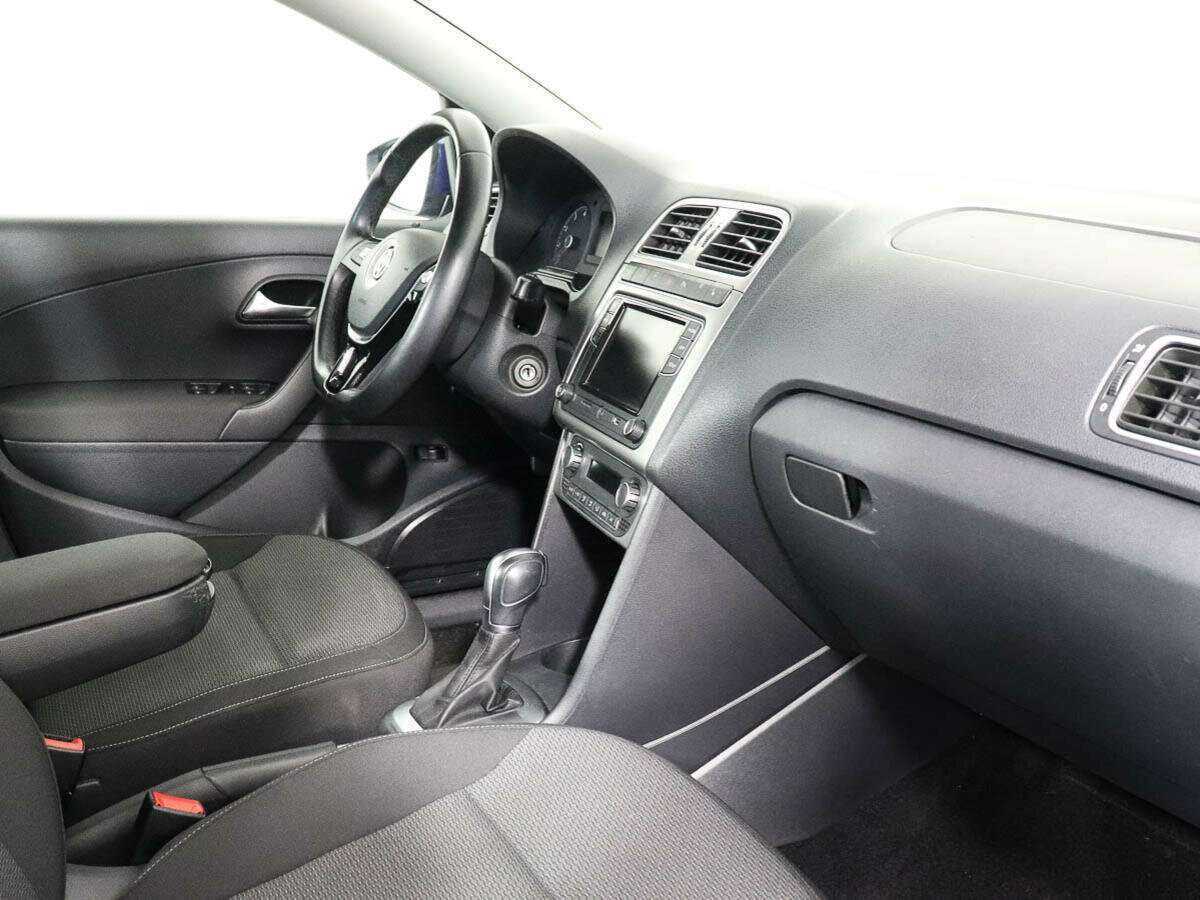 Купить Volkswagen Polo, 2018, 90 798 км.. Фото: #6