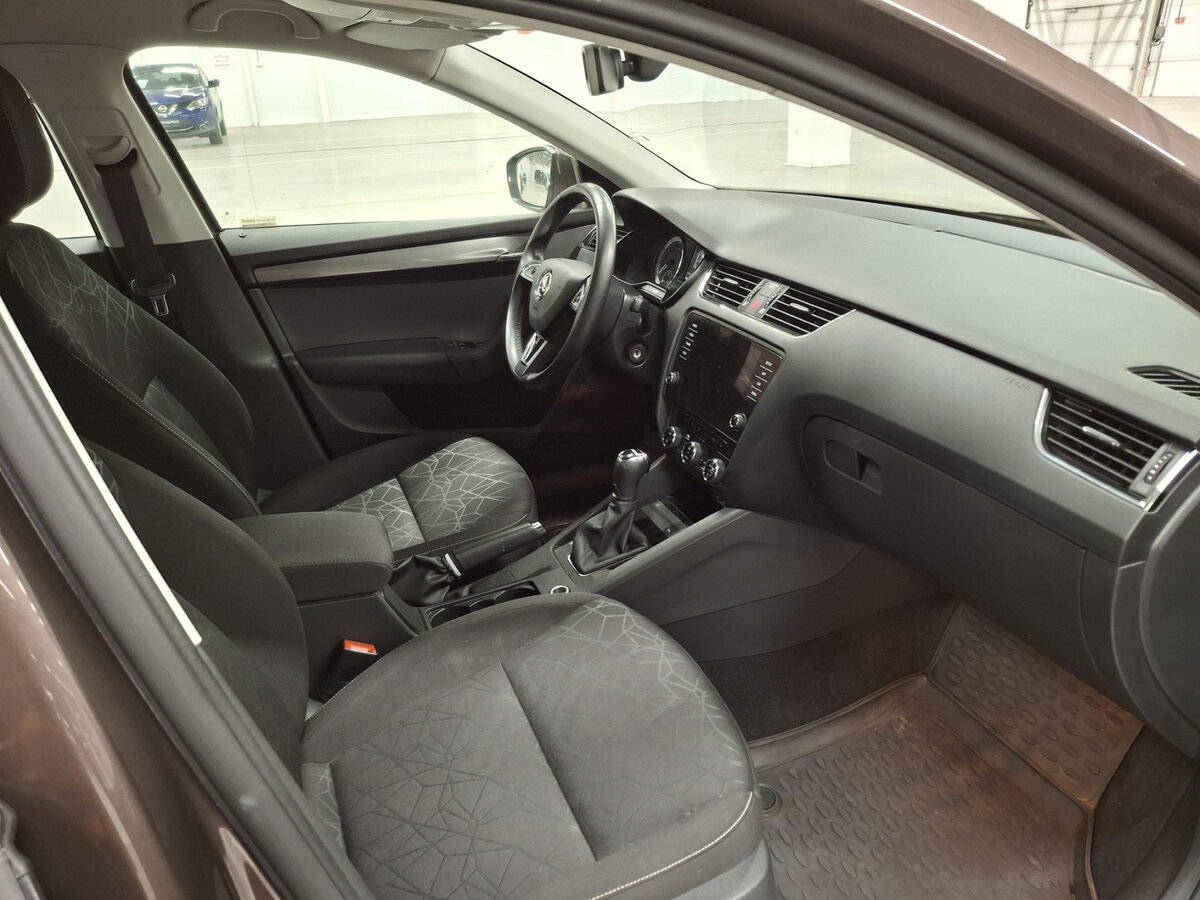 Купить Skoda Octavia, 2020, 152 479 км.. Фото: #10