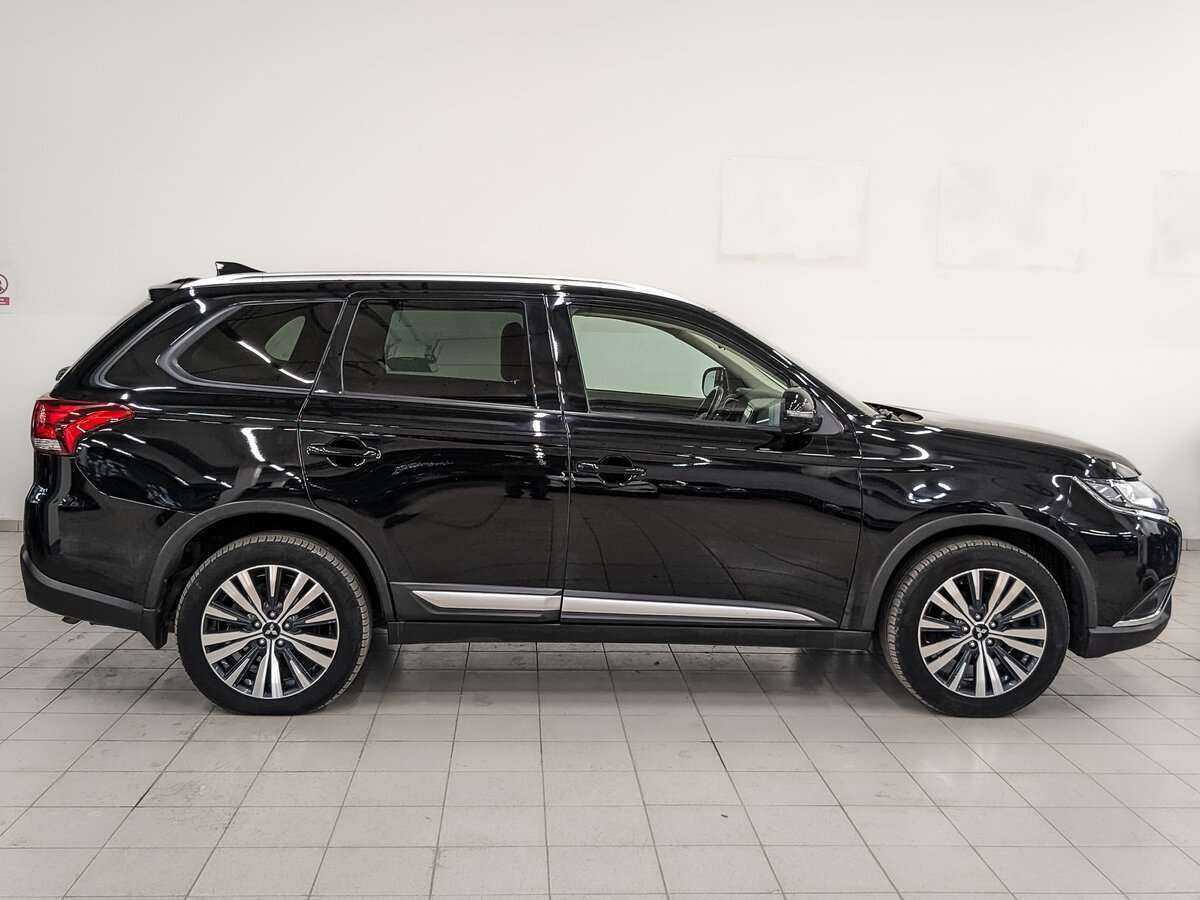 Купить Mitsubishi Outlander, 2020, 158 018 км.. Фото: #3