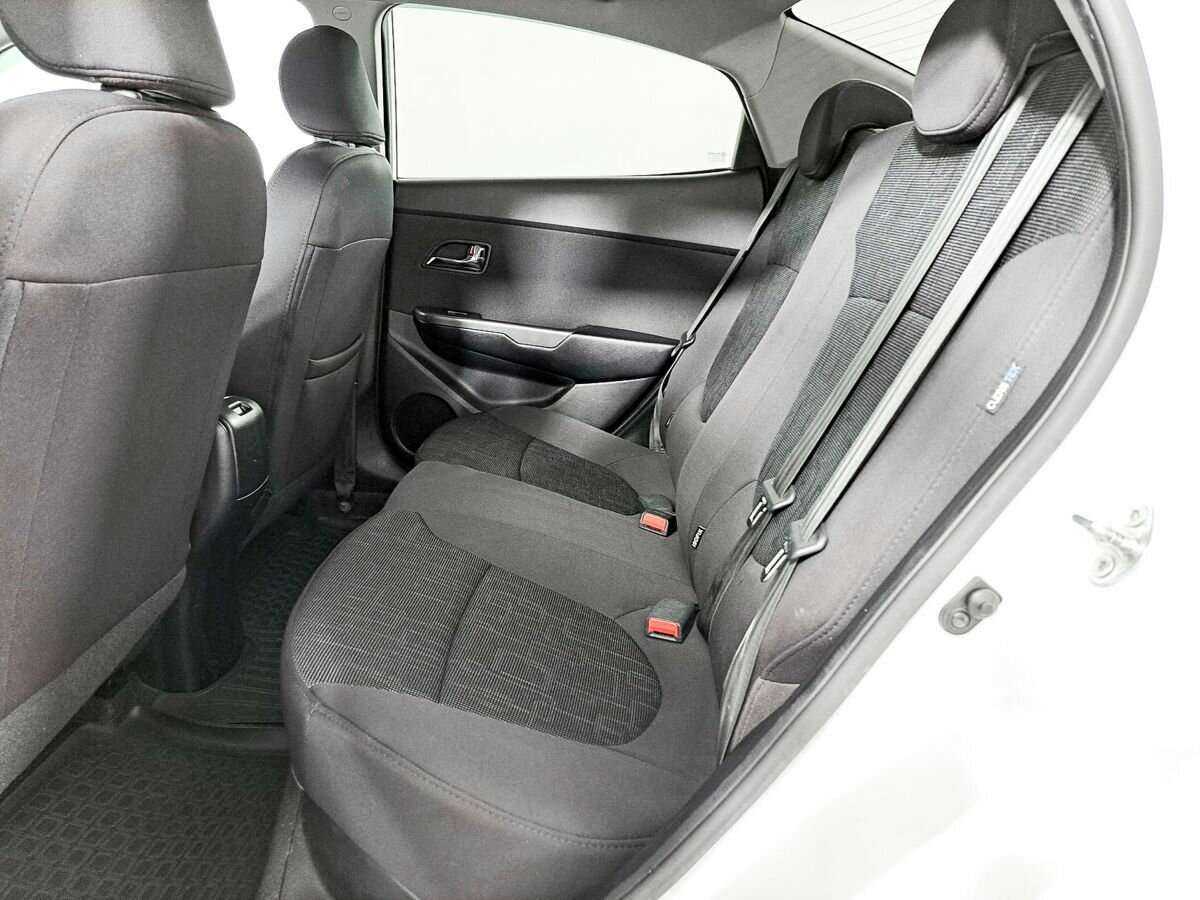 Купить Kia Rio, 2013, 81 722 км.. Фото: #9