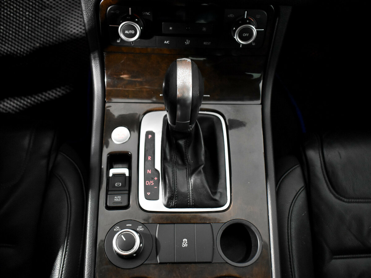 Купить Volkswagen Touareg, 2014, 435 511 км.. Фото: #7