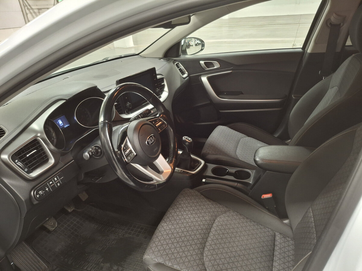 Купить Kia Ceed, 2019, 101 021 км.. Фото: #14