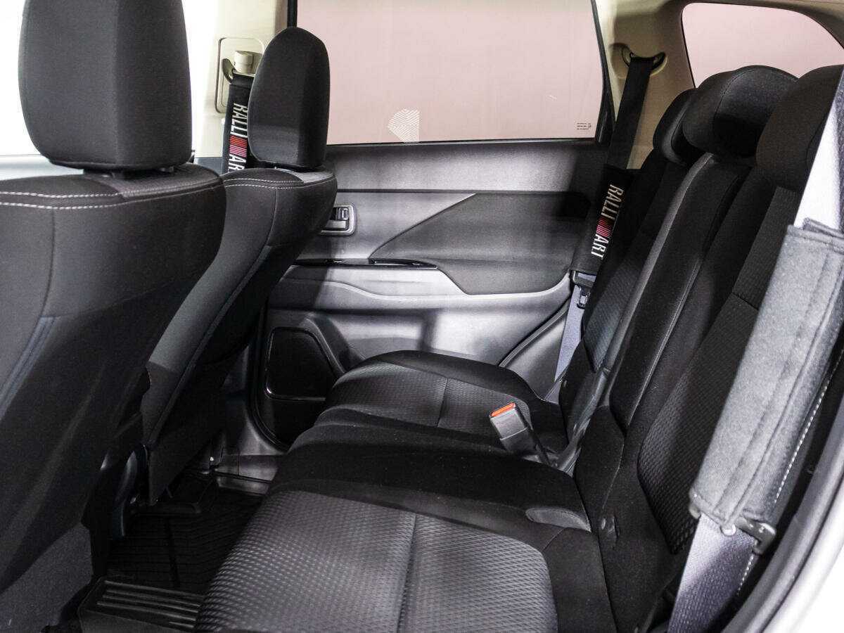 Купить Mitsubishi Outlander, 2017, 171 384 км.. Фото: #9