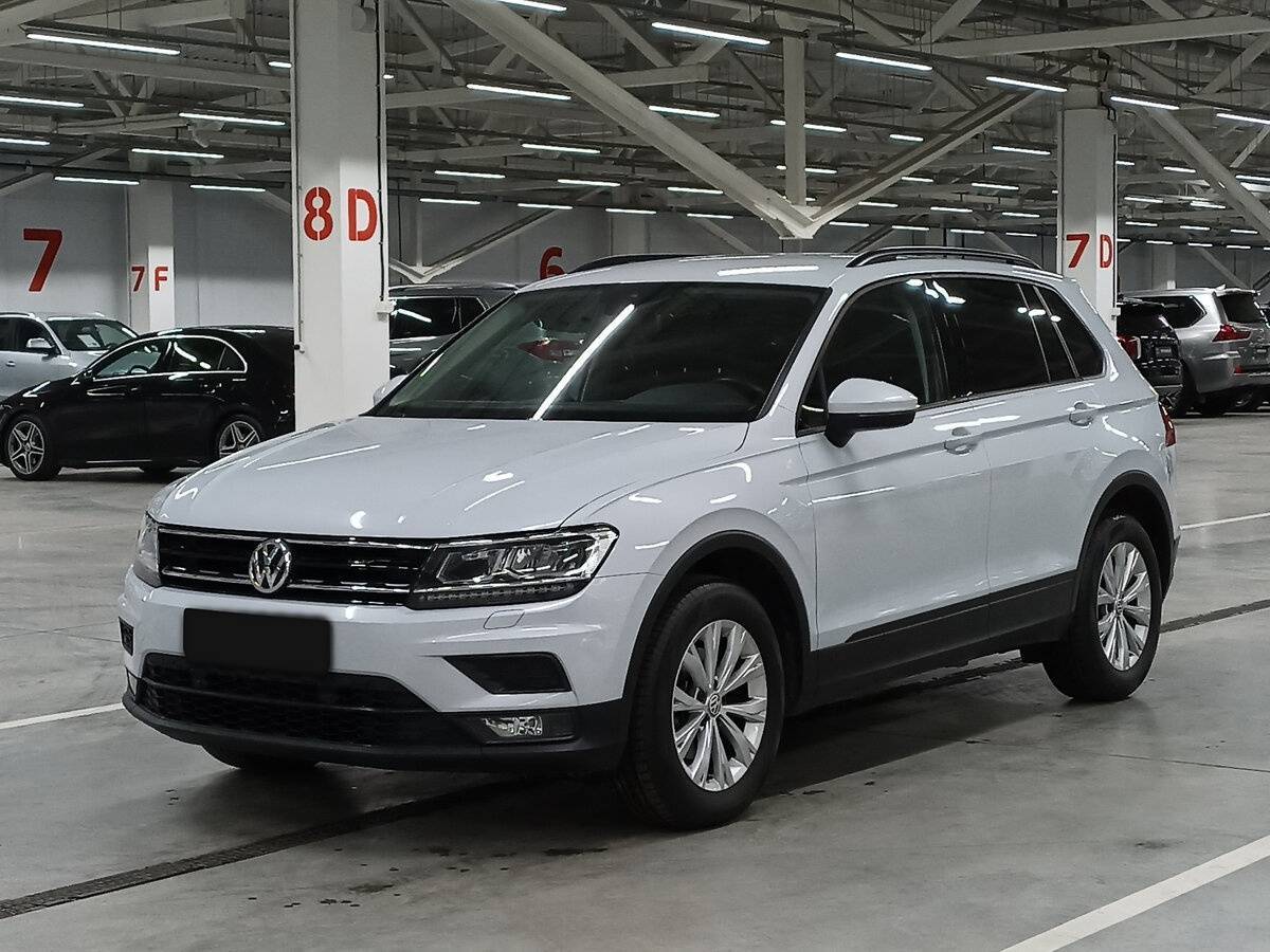 Купить Volkswagen Tiguan, 2019, 98 880 км.. Посмотреть фото