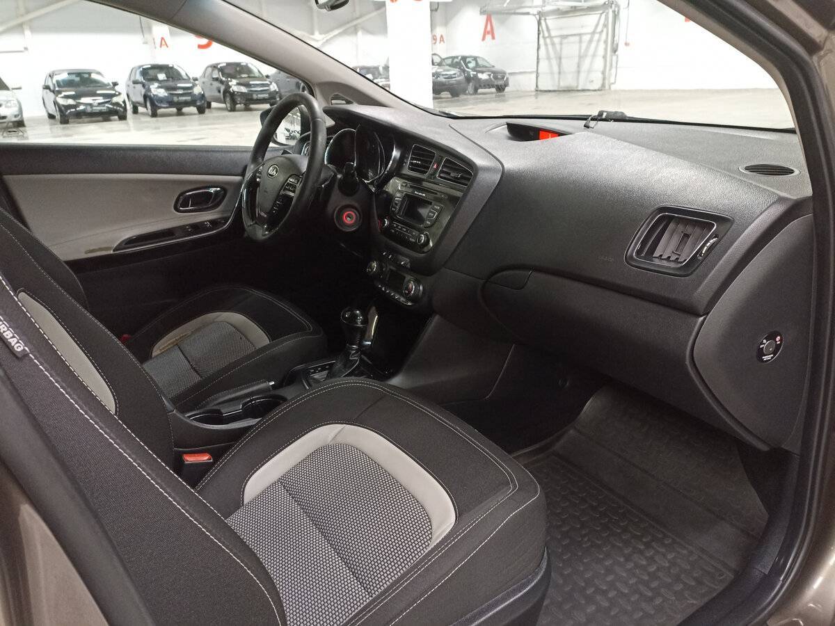 Купить Kia Ceed, 2013, 235 073 км.. Фото: #10
