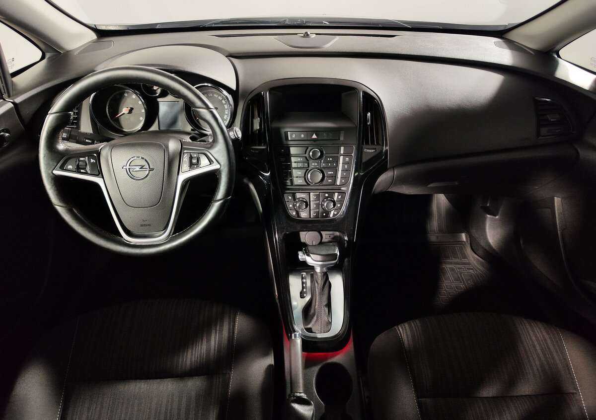 Купить Opel Astra, 2012, 220 000 км.. Фото: #6