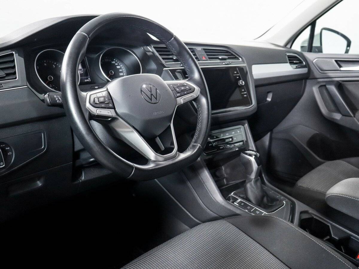 Купить Volkswagen Tiguan, 2021, 82 216 км.. Фото: #10