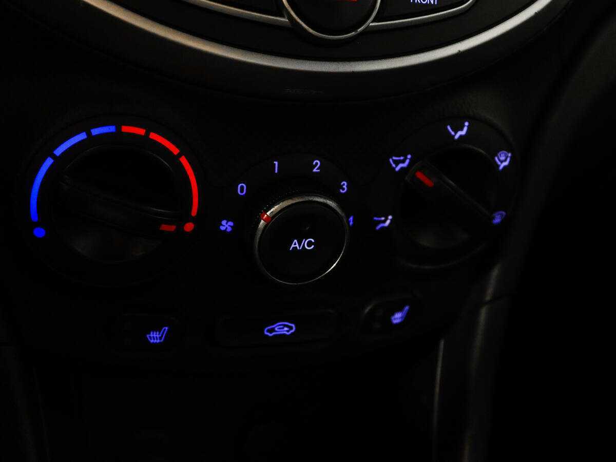 Купить Hyundai Solaris, 2013, 206 565 км.. Фото: #15