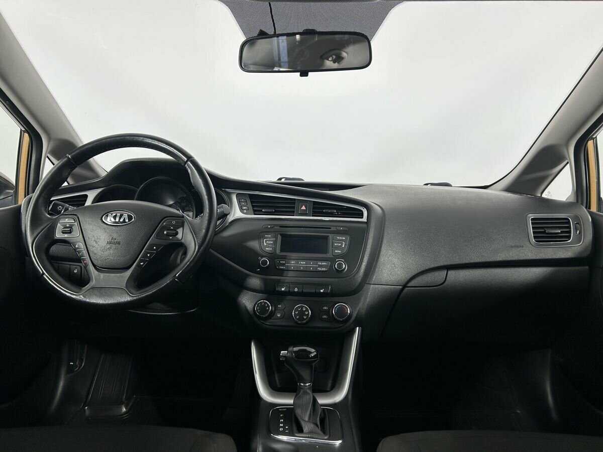 Купить Kia Ceed, 2016, 130 112 км.. Фото: #5