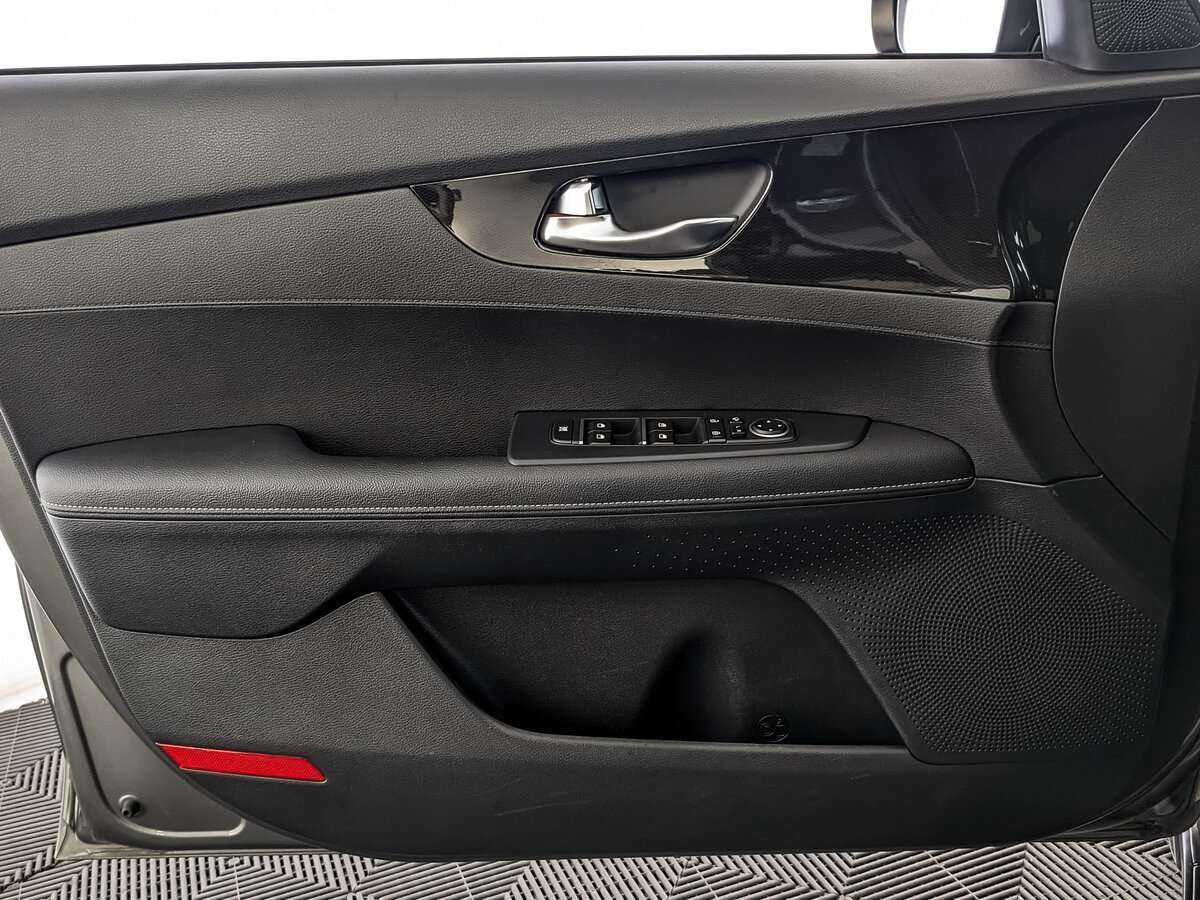 Купить Kia Cerato, 2021, 78 628 км.. Фото: #14