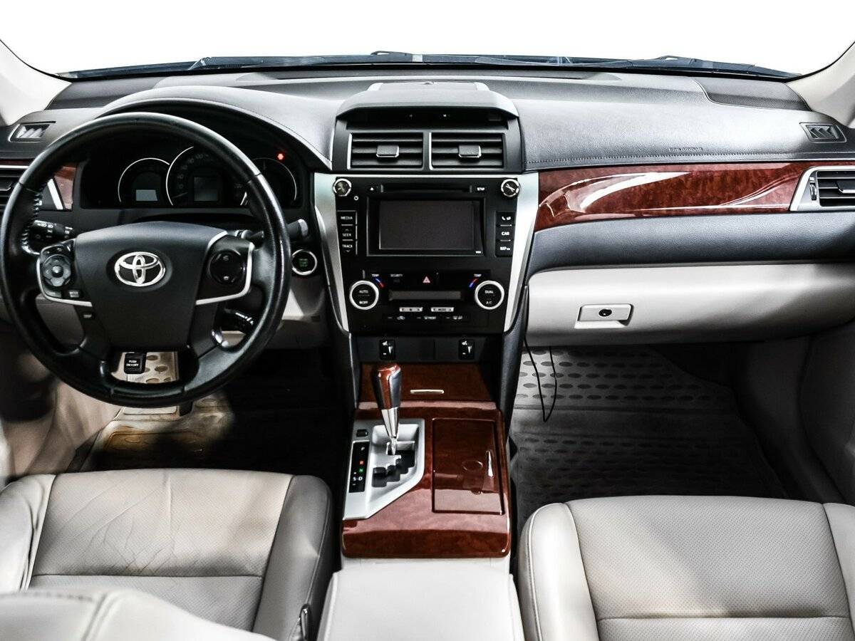 Купить Toyota Camry, 2012, 117 323 км.. Фото: #10