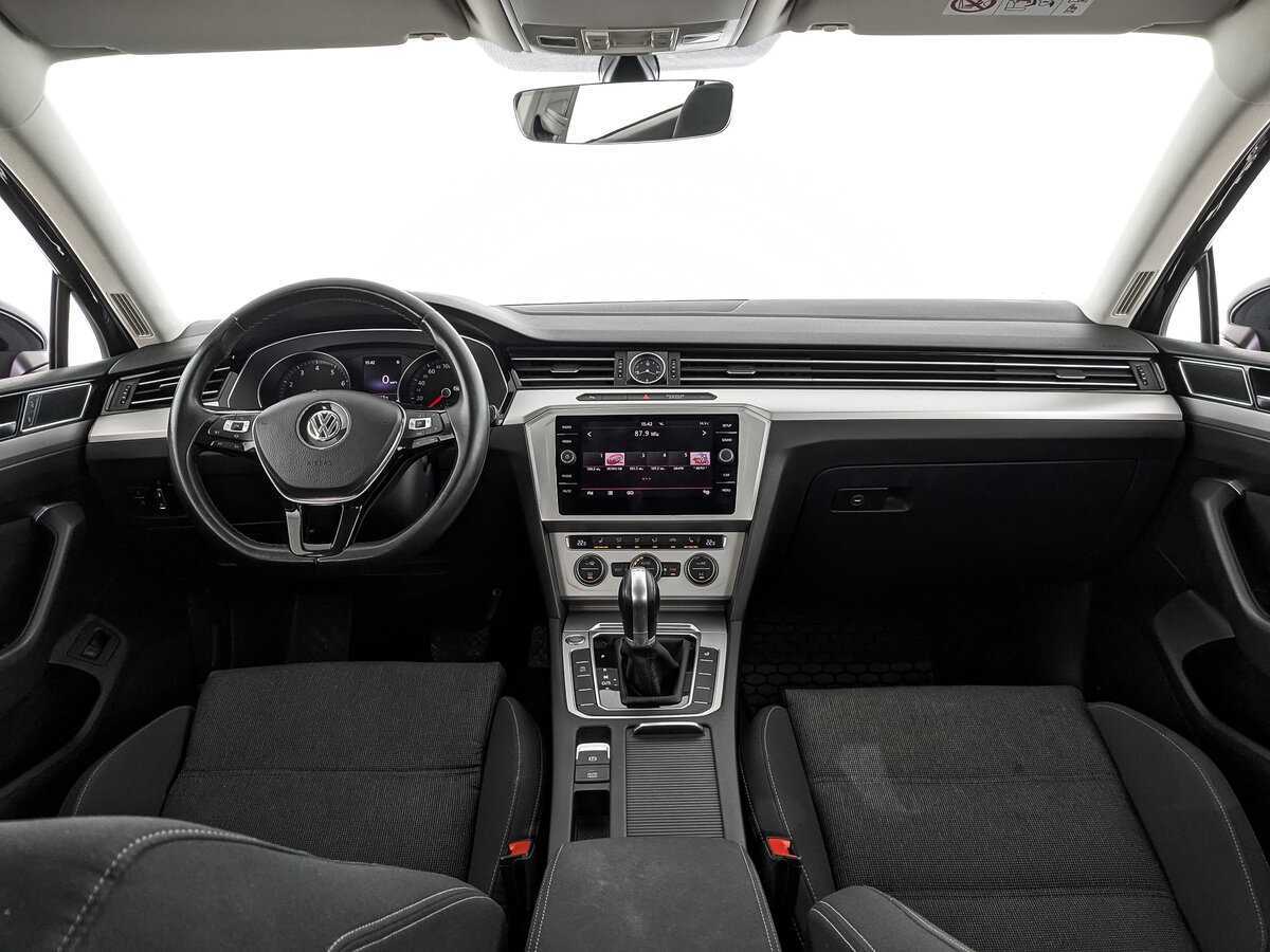Купить Volkswagen Passat, 2018, 108 936 км.. Фото: #9