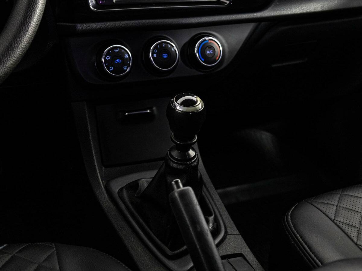 Купить Toyota Corolla, 2014, 172 402 км.. Фото: #9