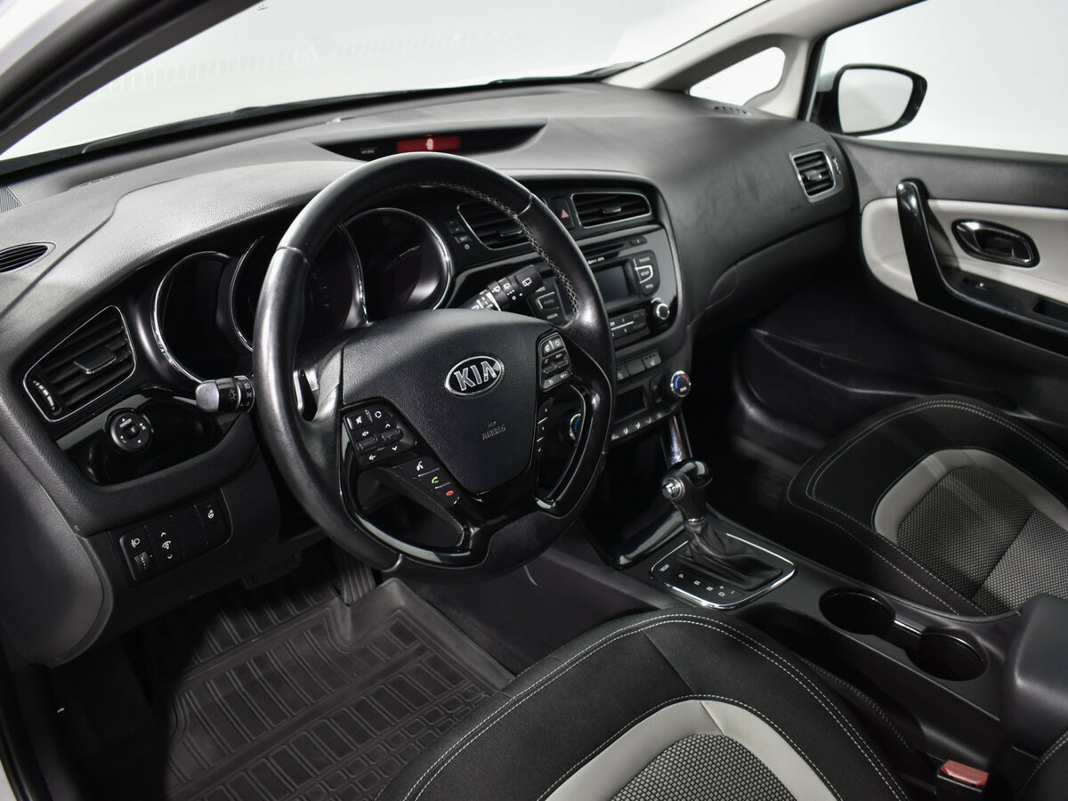 Купить Kia Ceed, 2013, 125 002 км.. Фото: #8