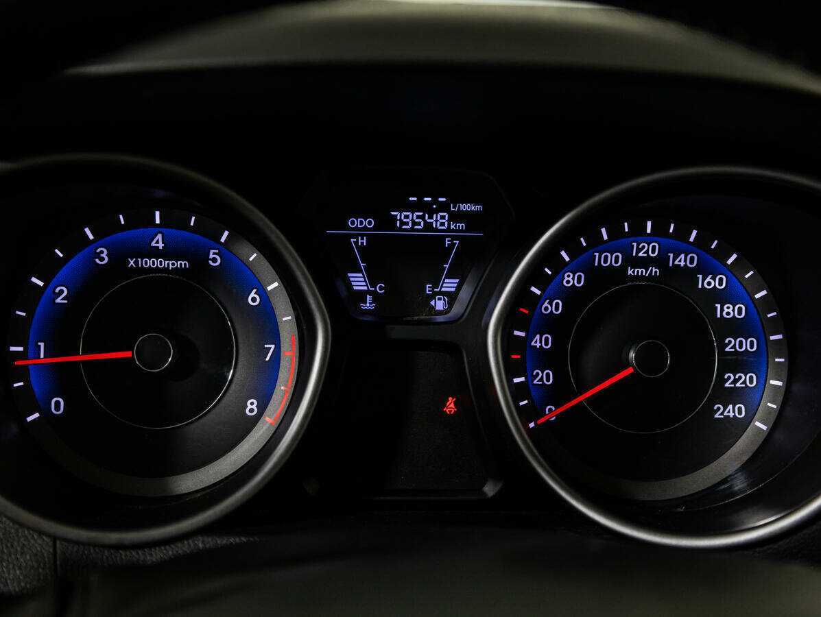 Купить Hyundai Elantra, 2013, 79 546 км.. Фото: #11