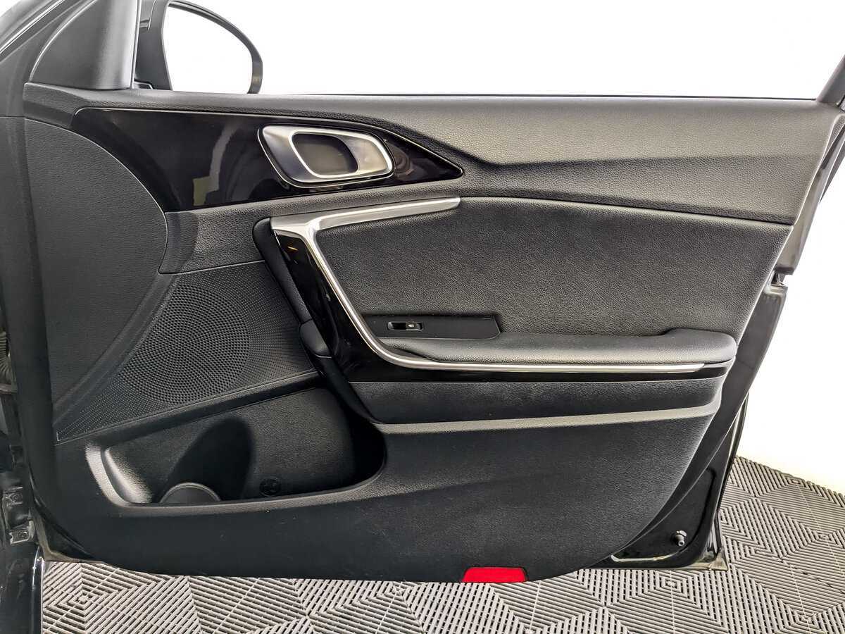 Купить Kia Ceed, 2019, 115 452 км.. Фото: #19