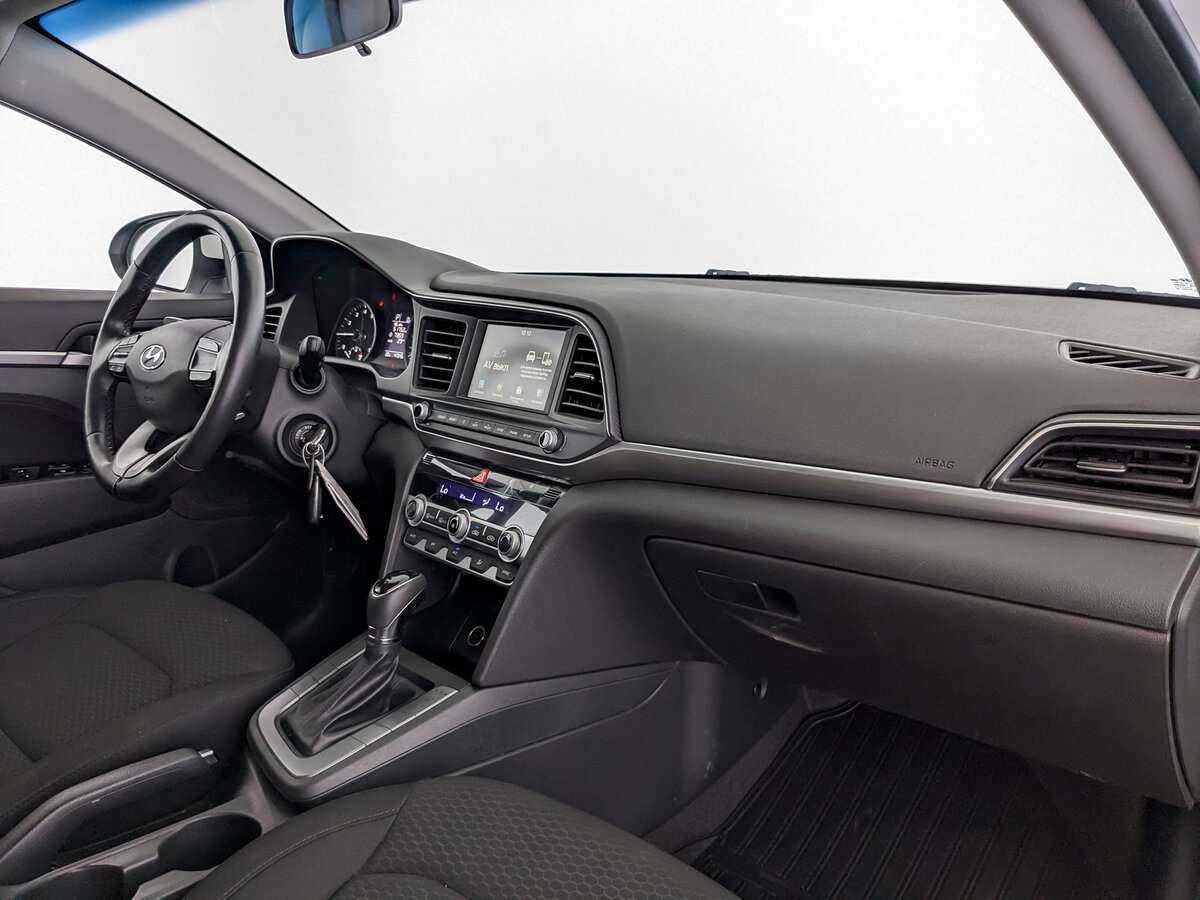 Купить Hyundai Elantra, 2020, 47 943 км.. Фото: #8