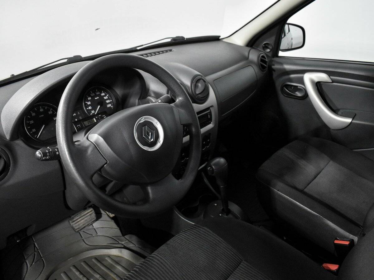 Купить Renault Logan, 2015, 86 232 км.. Фото: #8