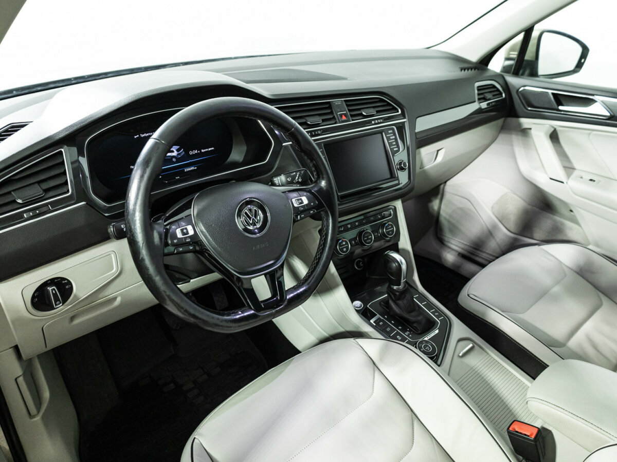 Купить Volkswagen Tiguan, 2017, 235 698 км.. Фото: #10