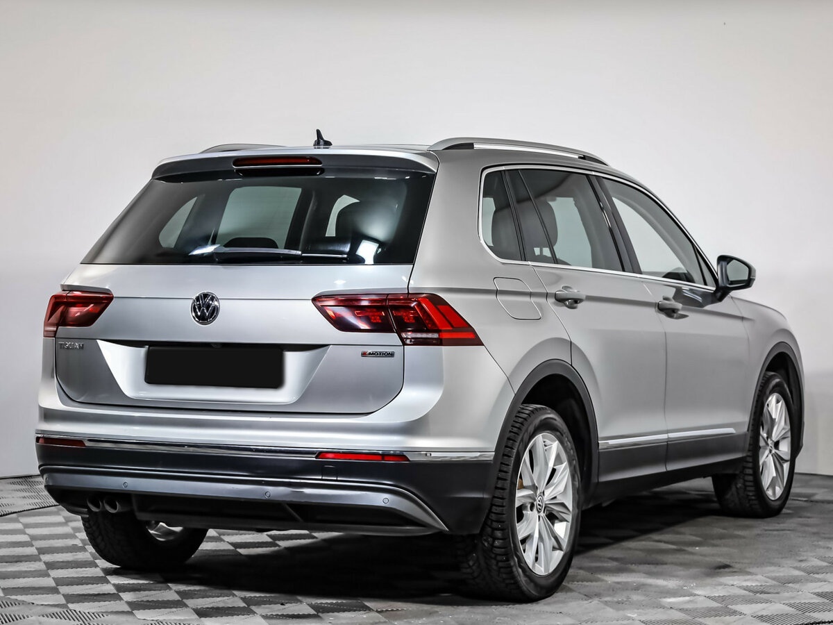 Купить Volkswagen Tiguan, 2019, 132 652 км.. Фото: #2