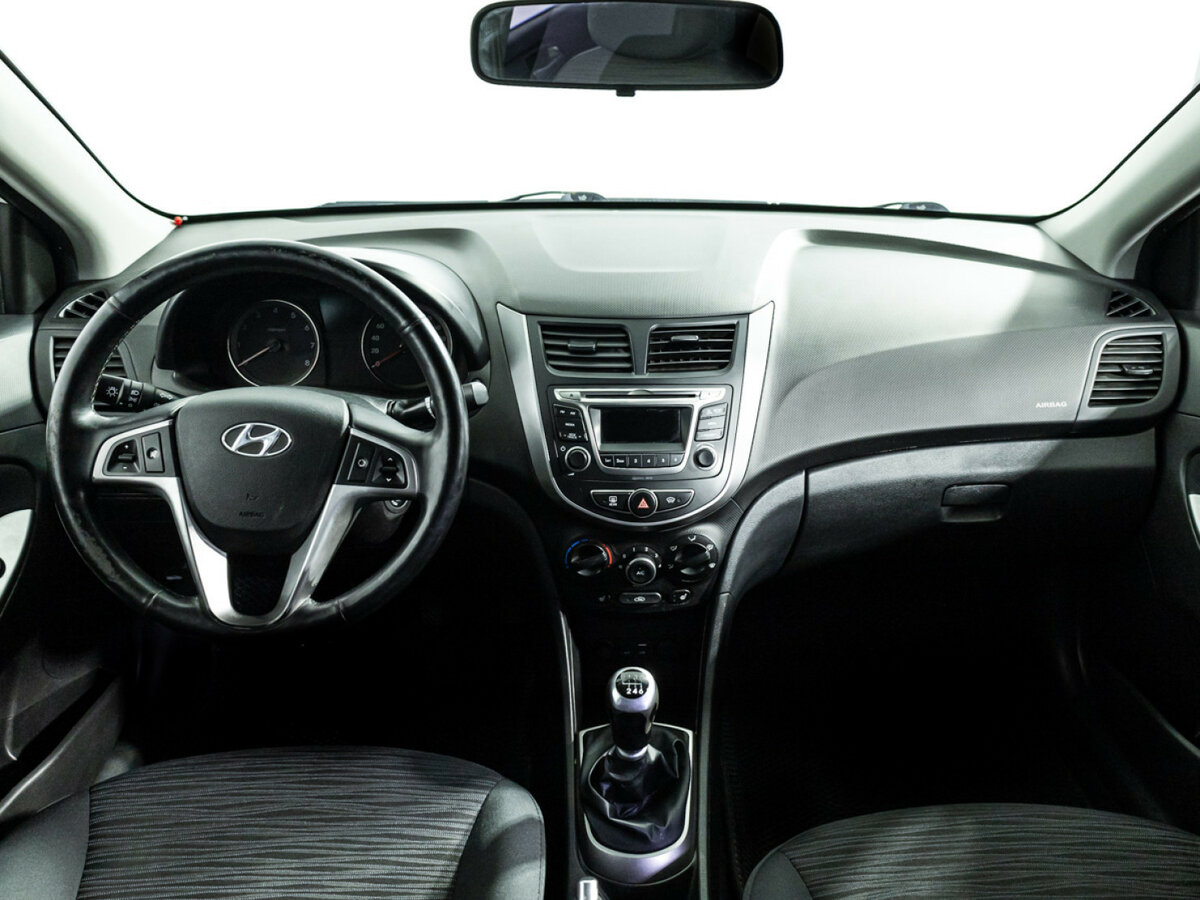 Купить Hyundai Solaris, 2015, 105 995 км.. Фото: #11