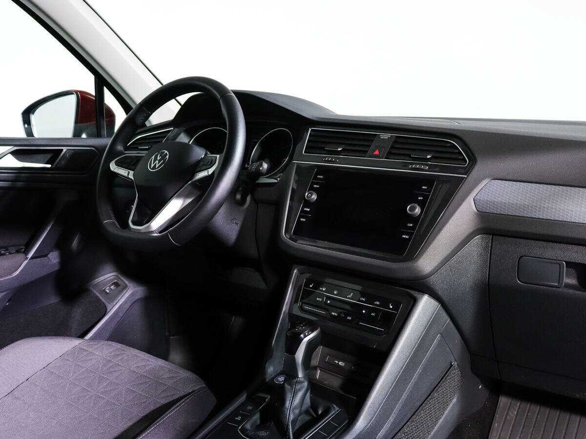 Купить Volkswagen Tiguan, 2021, 43 141 км.. Фото: #6