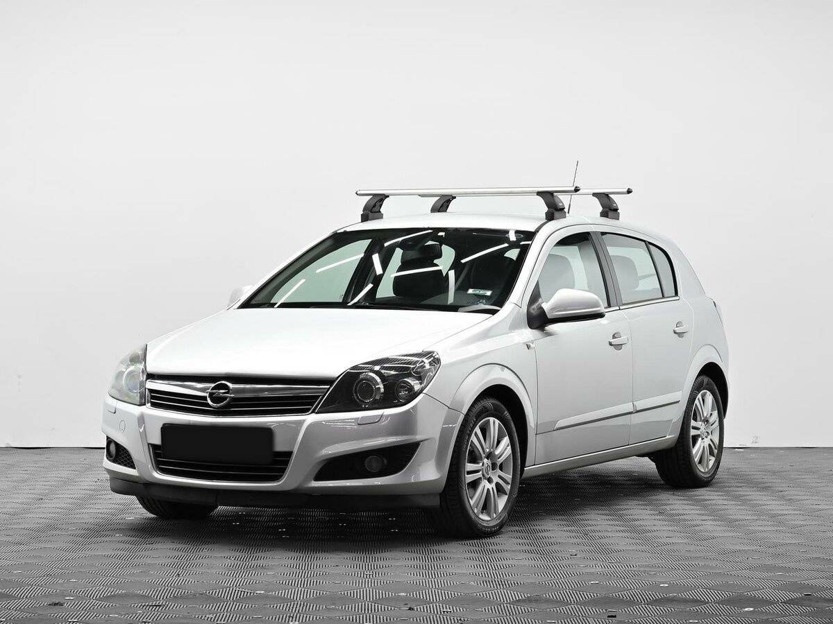 Купить Opel Astra, 2012, 182 000 км.. Посмотреть фото