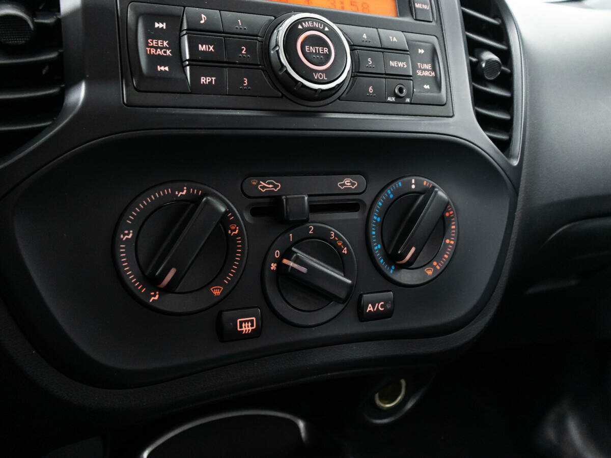 Купить Nissan Juke, 2014, 78 819 км.. Фото: #14