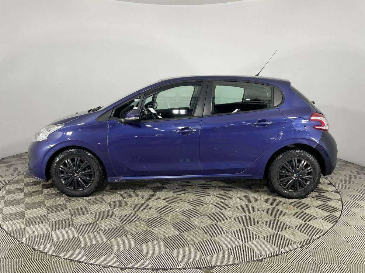 Купить Peugeot 208, 2014, 147 190 км.. Фото: #4