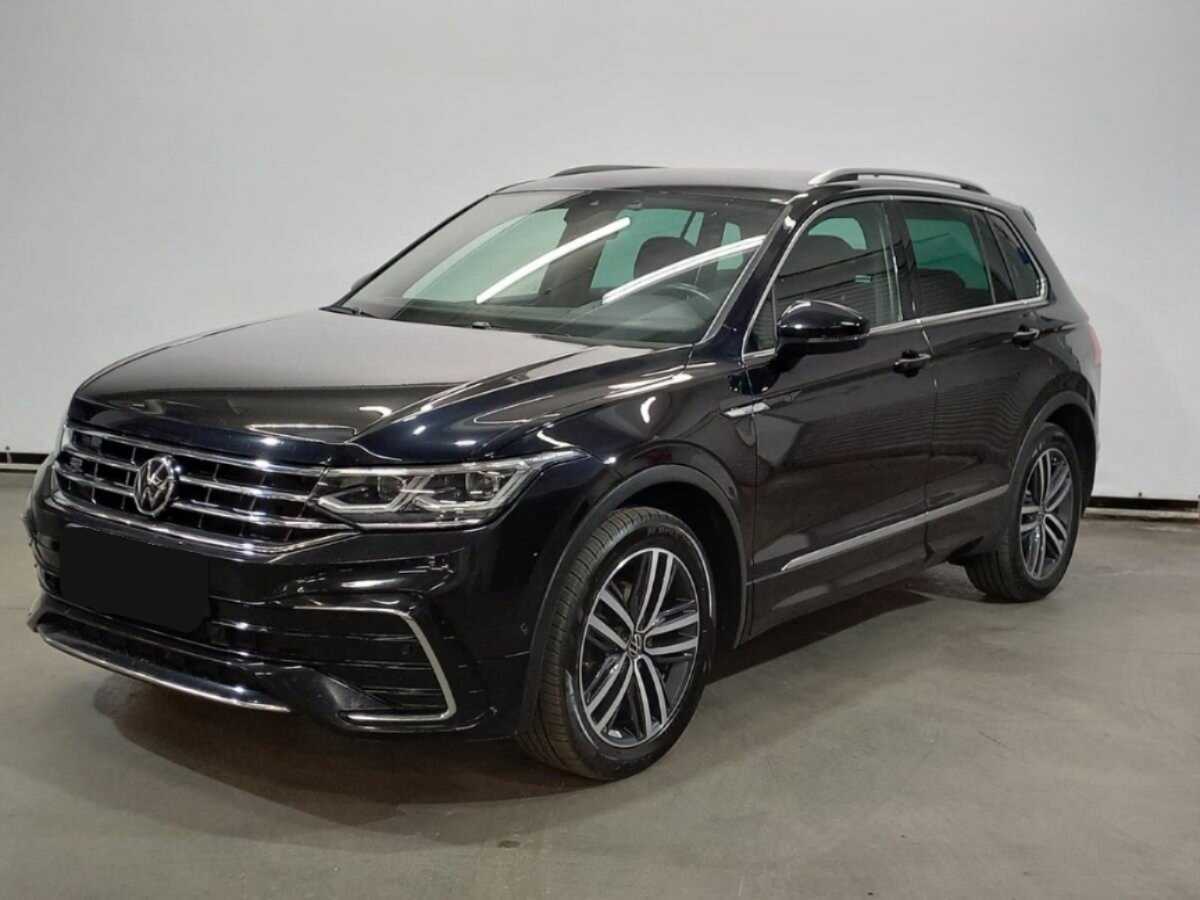 Купить Volkswagen Tiguan, 2021, 67 560 км.. Посмотреть фото