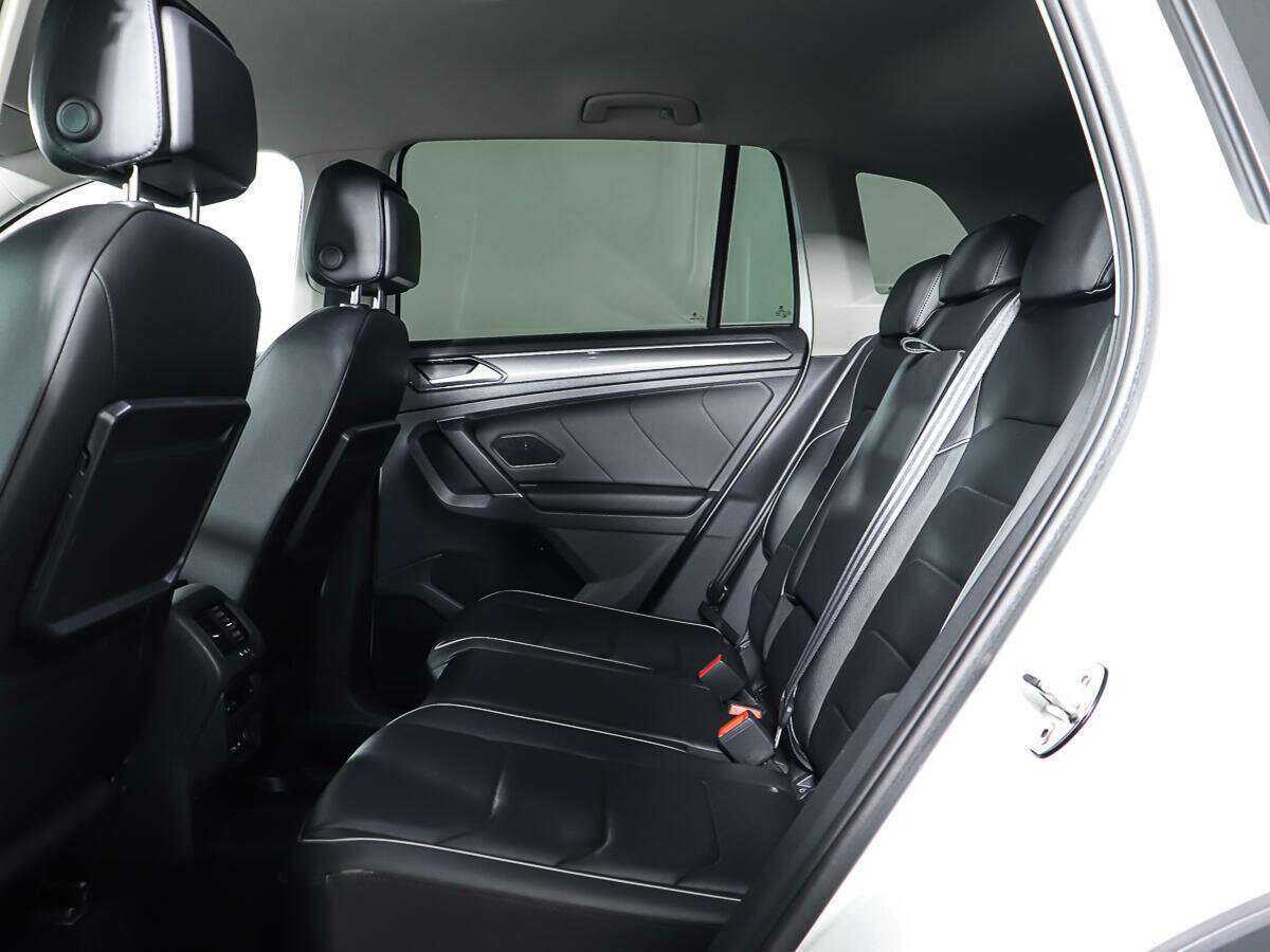 Купить Volkswagen Tiguan, 2018, 80 336 км.. Фото: #9