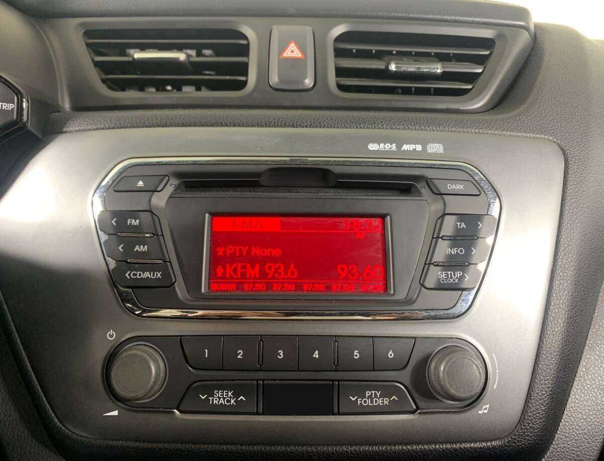 Купить Kia Rio, 2012, 155 607 км.. Фото: #11