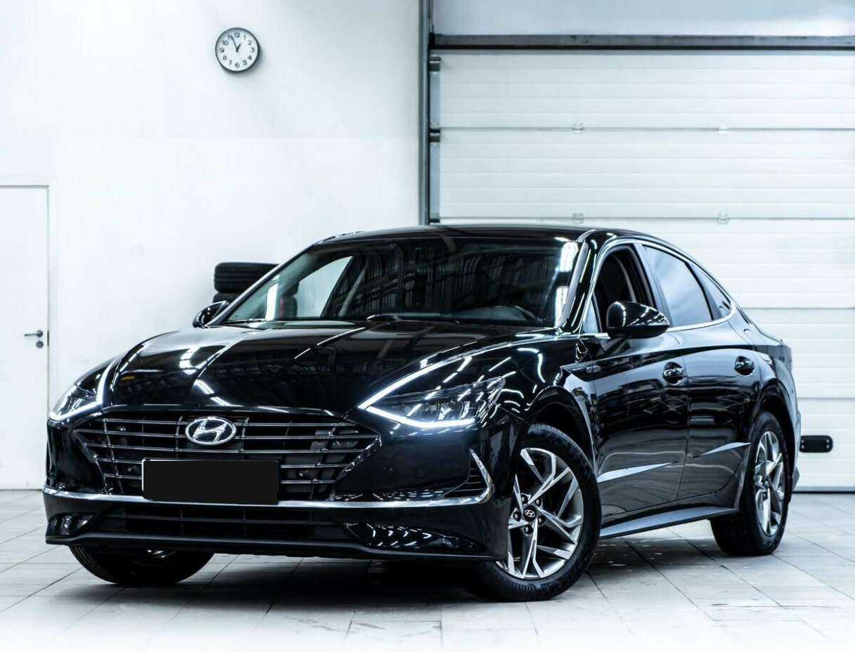 Купить Hyundai Sonata, 2020, 56 200 км.. Посмотреть фото