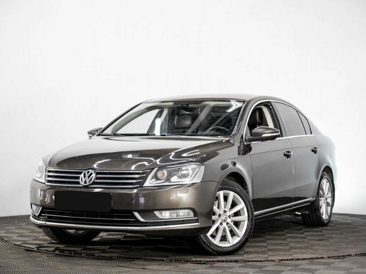 Купить Volkswagen Passat, 2012, 215 000 км.. Посмотреть фото