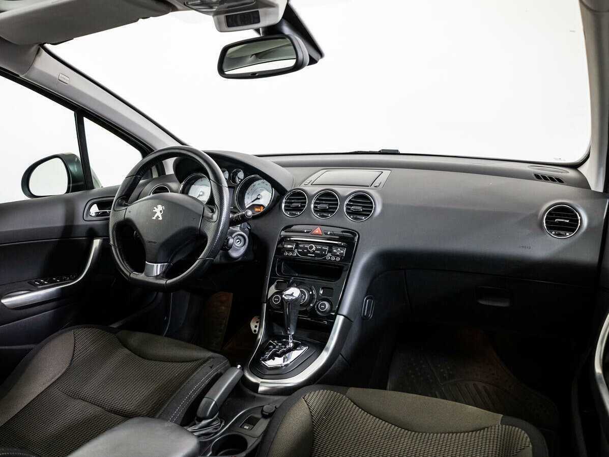 Купить Peugeot 308, 2013, 82 635 км.. Фото: #8