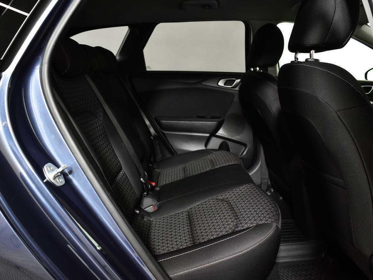 Купить Kia Ceed, 2019, 99 419 км.. Фото: #9