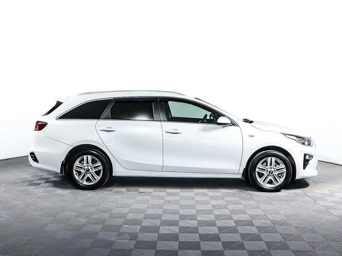 Купить Kia Ceed, 2021, 71 828 км.. Фото: #3