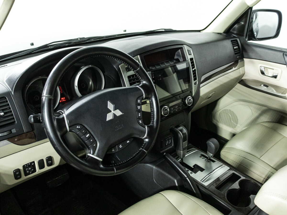 Купить Mitsubishi Pajero, 2017, 141 000 км.. Фото: #8
