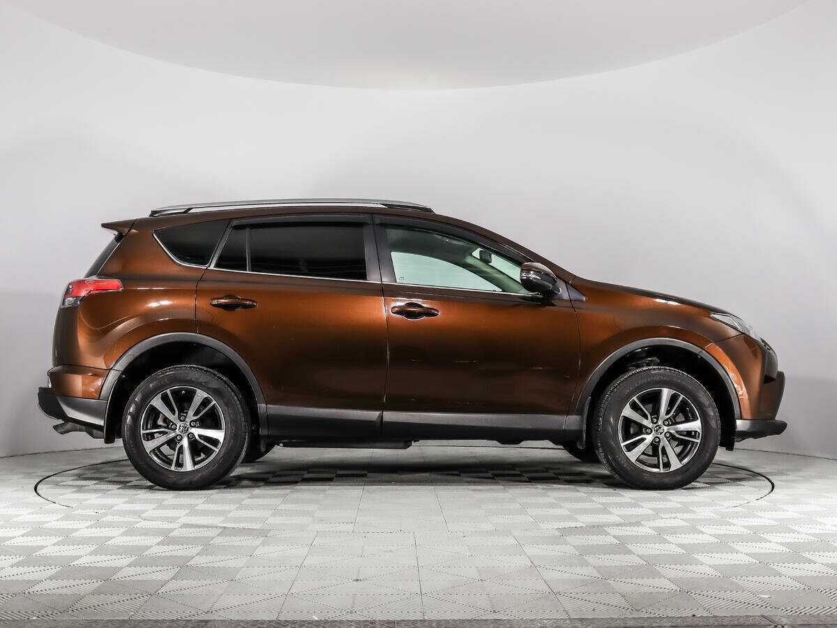 Купить Toyota RAV4, 2017, 134 653 км.. Фото: #3
