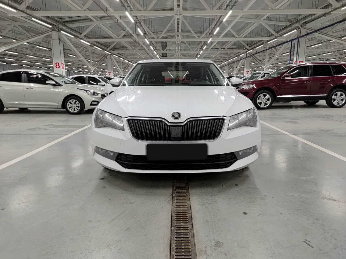 Купить Skoda Superb, 2016, 244 516 км.. Фото: #1