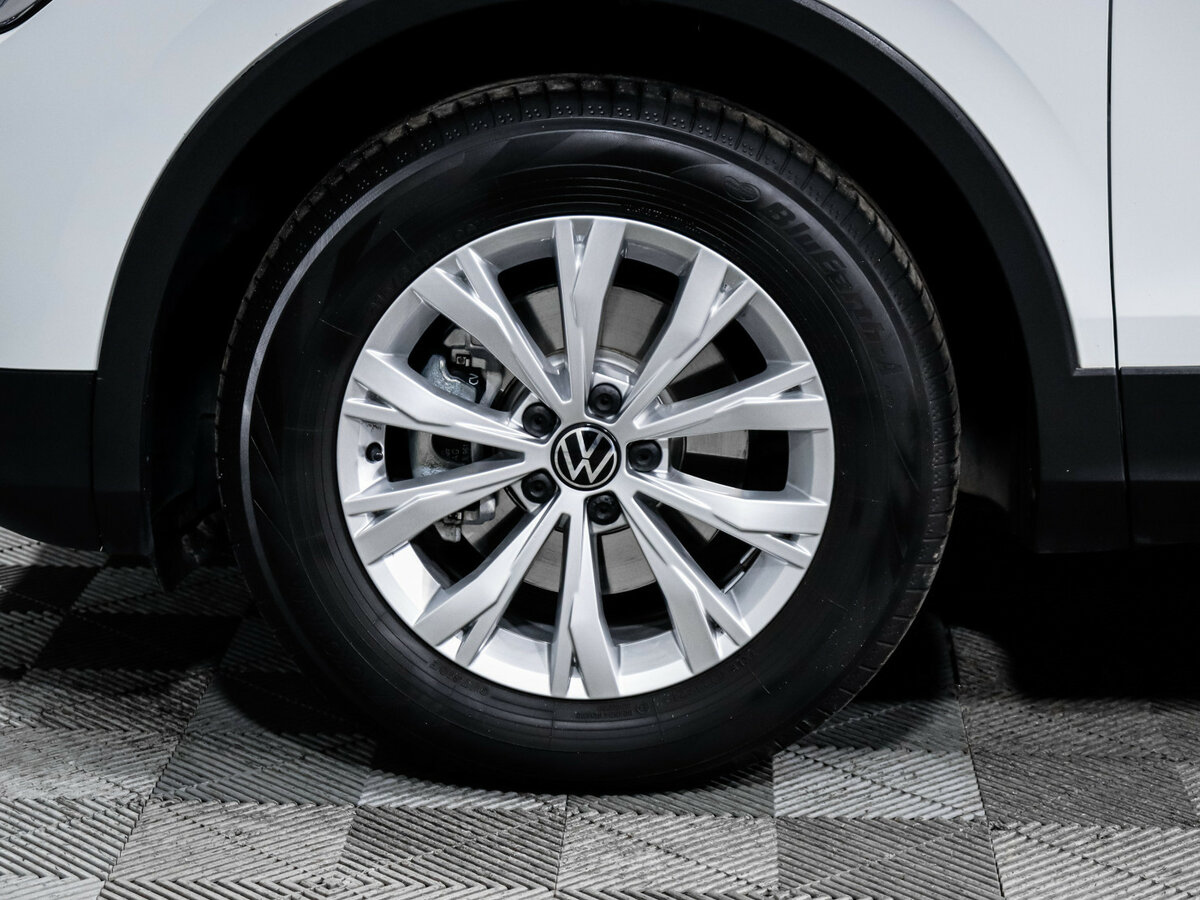 Купить Volkswagen Tiguan, 2021, 8 100 км.. Фото: #13