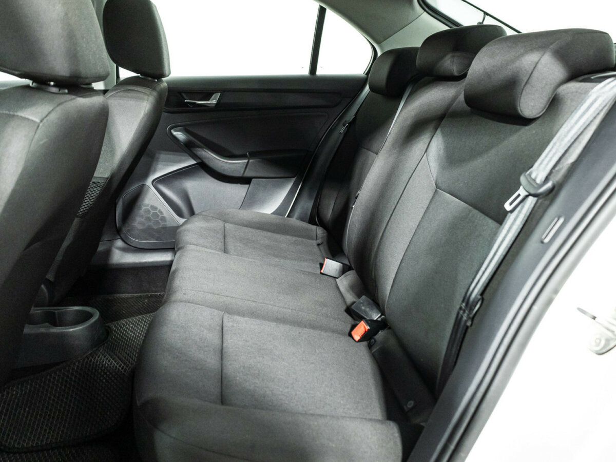 Купить Skoda Rapid, 2019, 102 961 км.. Фото: #9