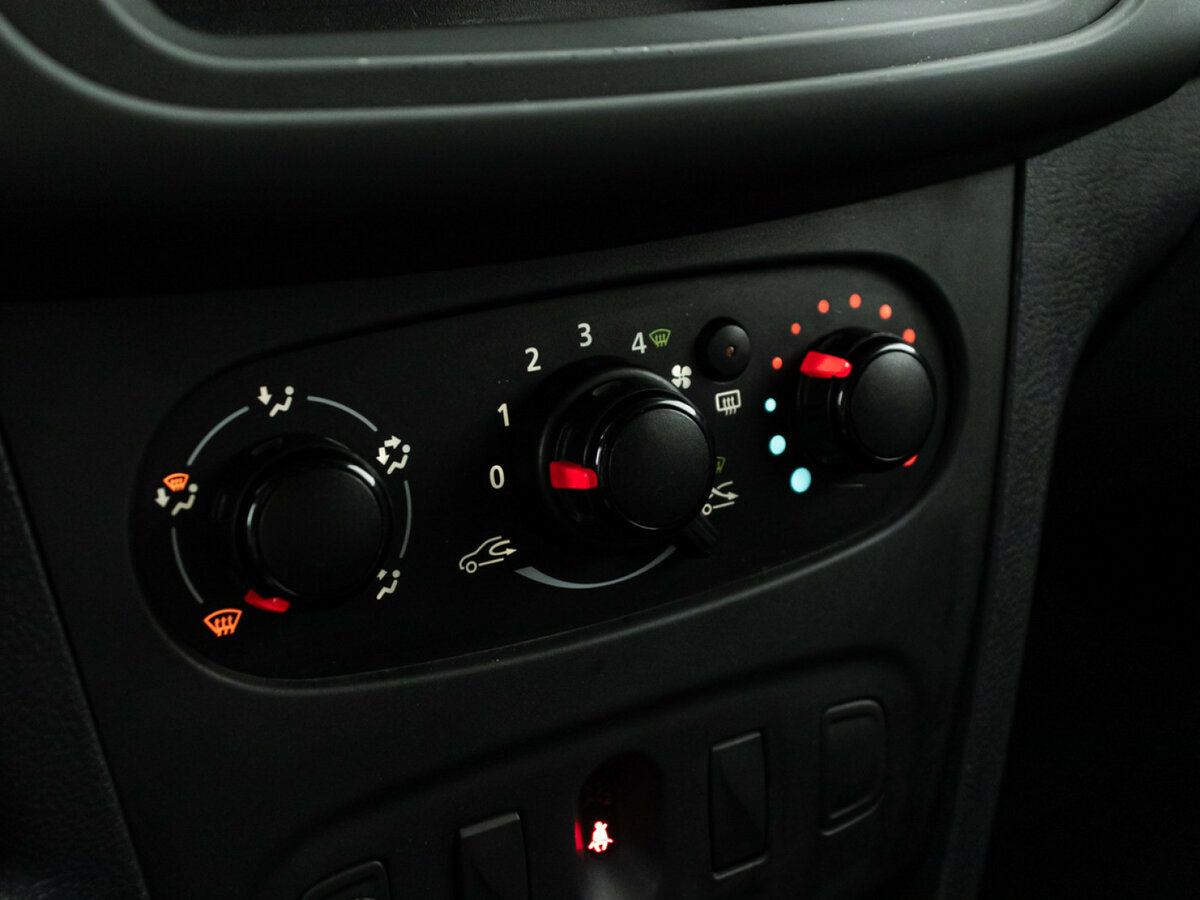 Купить Renault Logan, 2019, 166 258 км.. Фото: #13