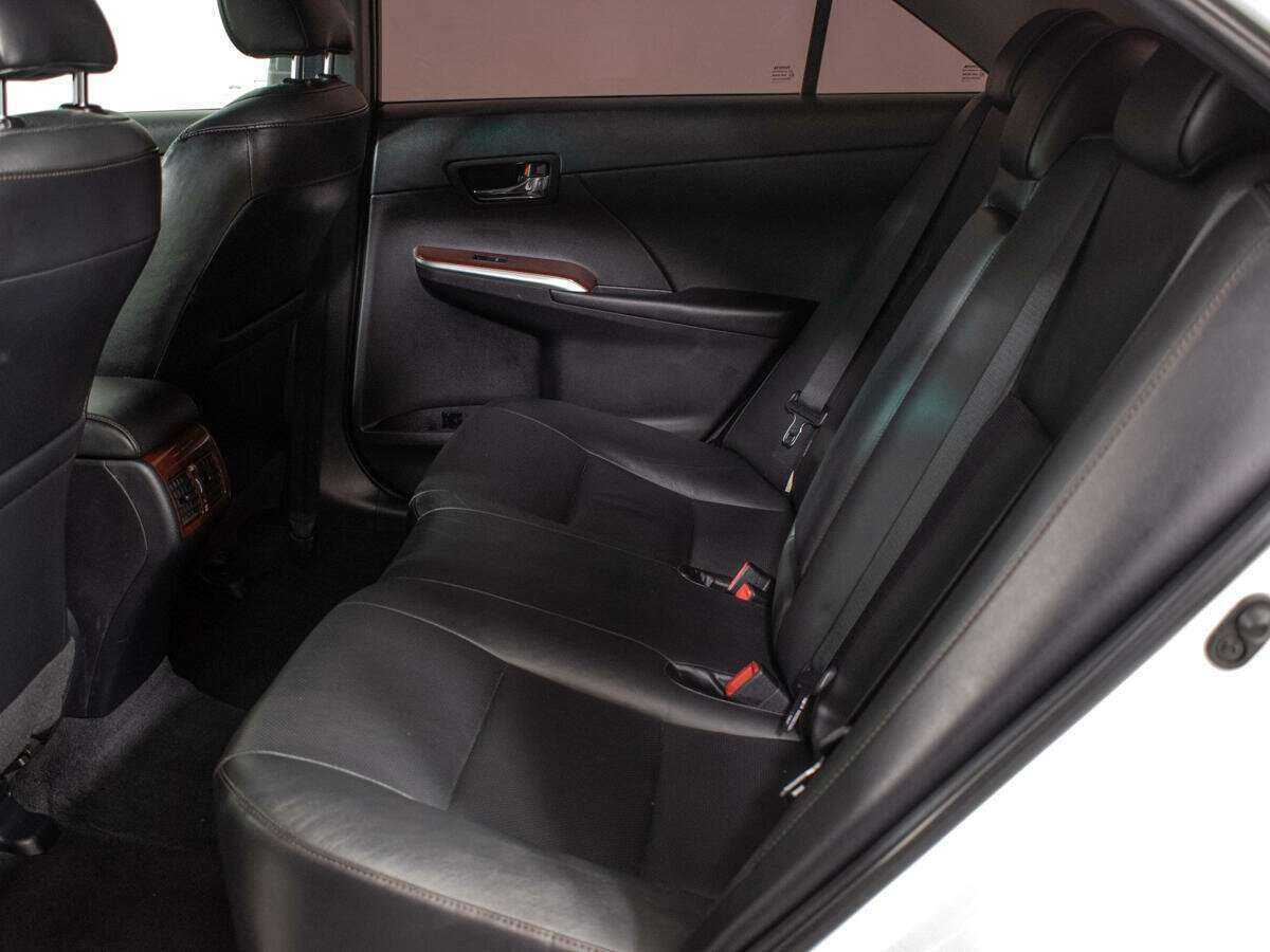 Купить Toyota Camry, 2014, 101 671 км.. Фото: #9