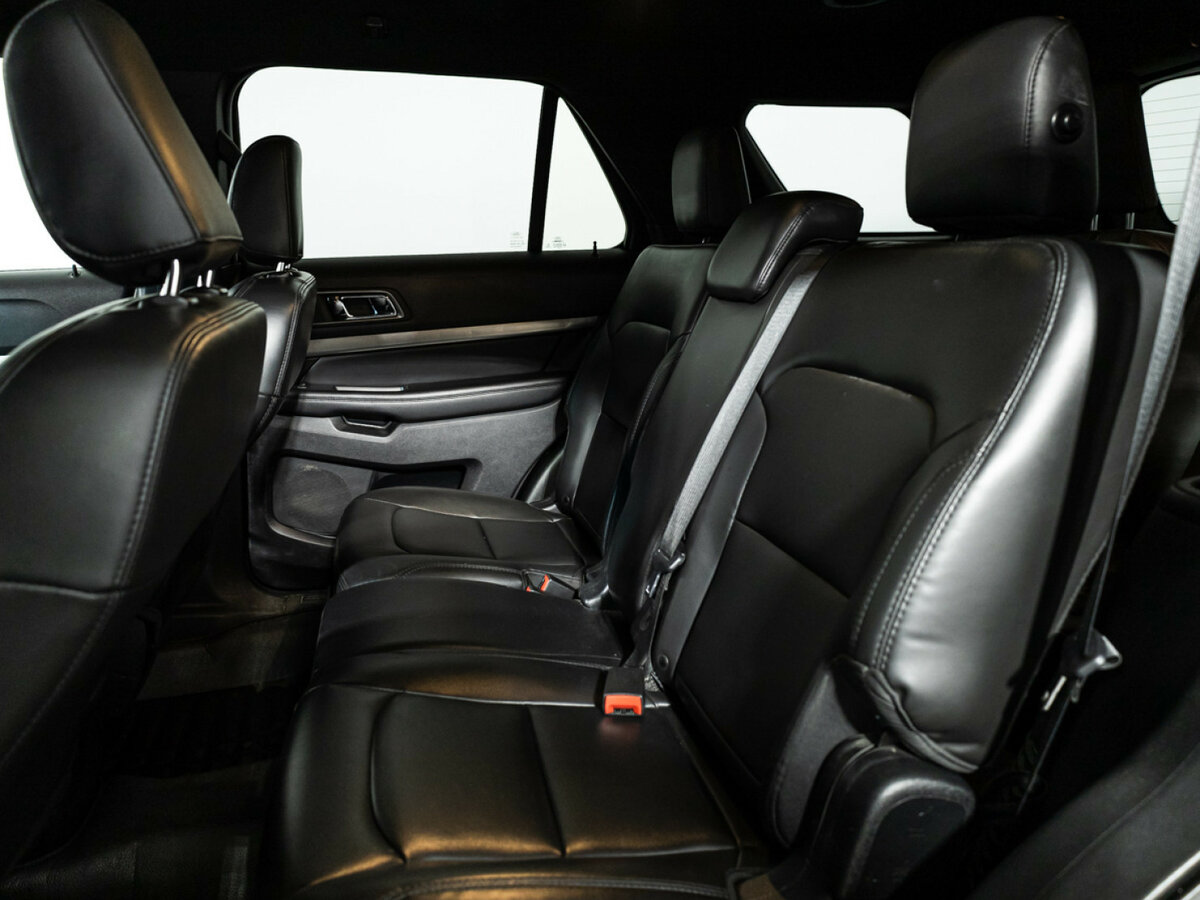 Купить Ford Explorer, 2018, 146 961 км.. Фото: #7