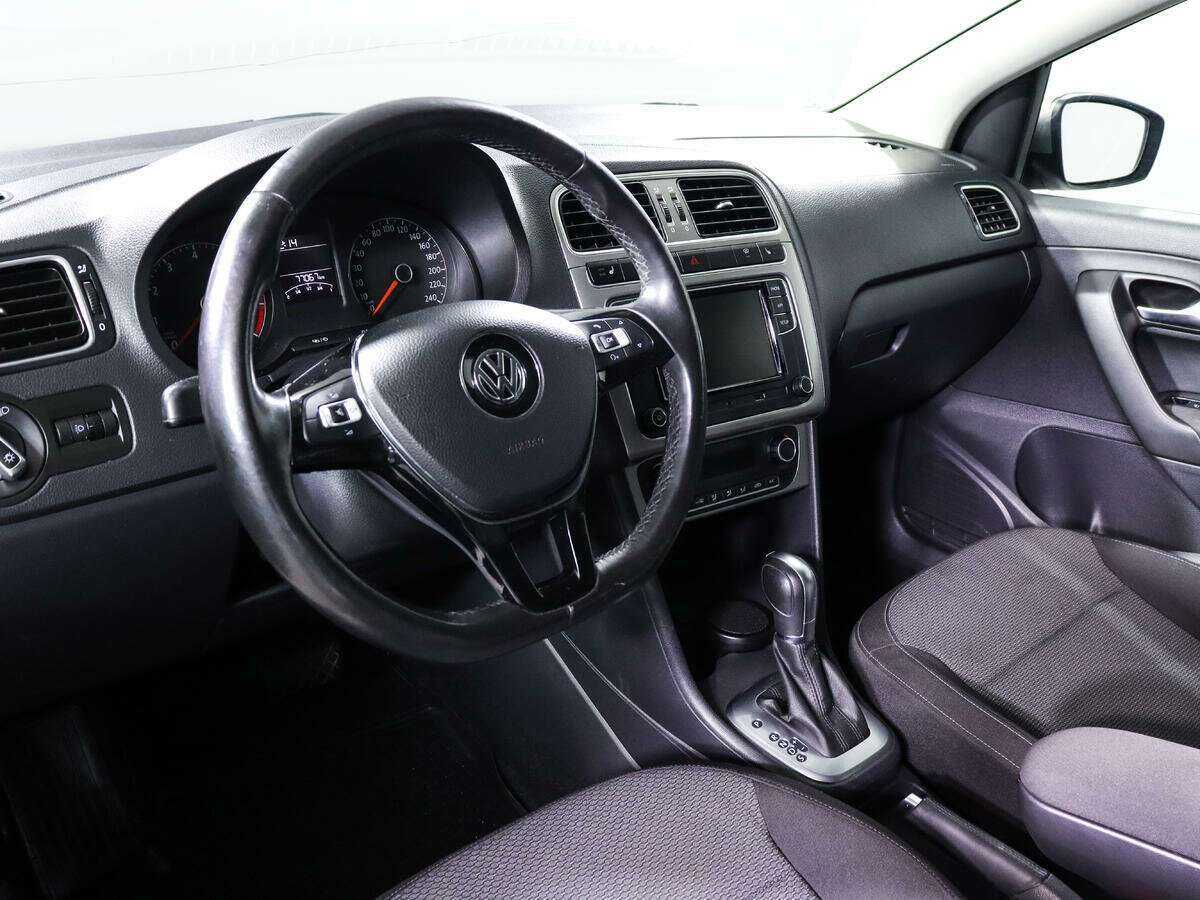 Купить Volkswagen Polo, 2017, 77 064 км.. Фото: #12