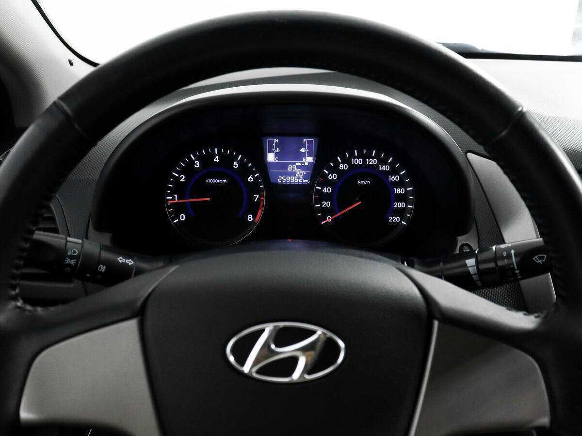 Купить Hyundai Solaris, 2014, 259 937 км.. Фото: #10