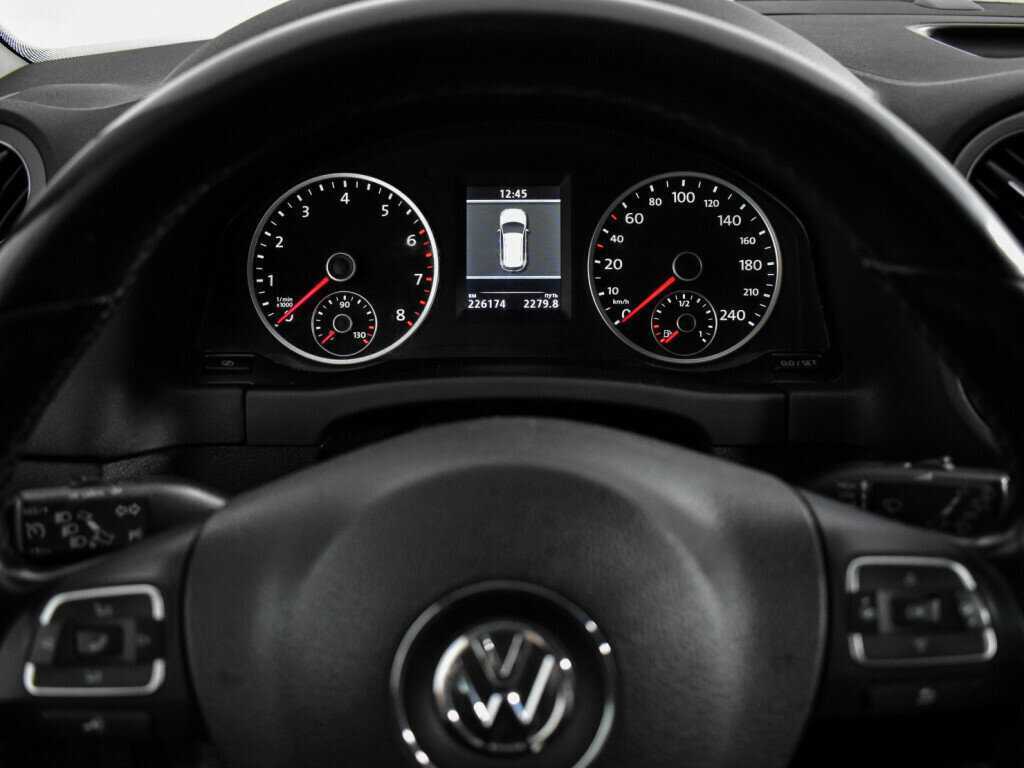 Купить Volkswagen Tiguan, 2012, 226 172 км.. Фото: #17